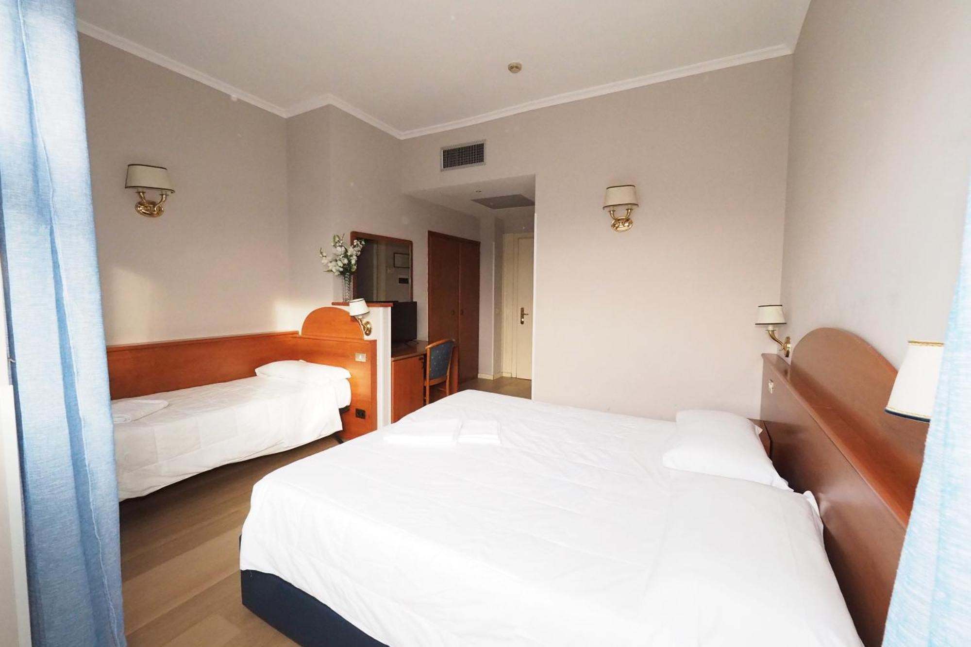 Hotel Laura — Foto 3